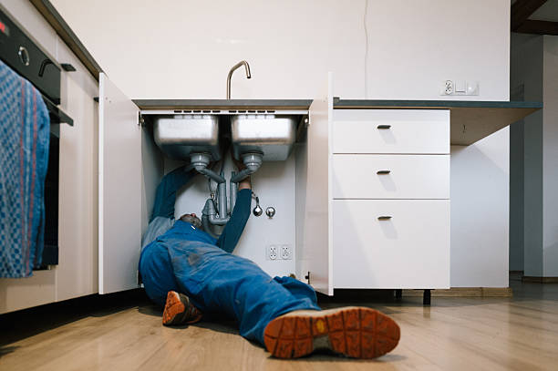 Professional Emergency Plumber technician working in Hastings, MI